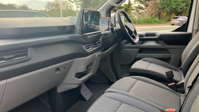 Ford Transit Custom 280 L2 Diesel Fwd 2.0 EcoBlue 136ps H1 Van Limited Auto